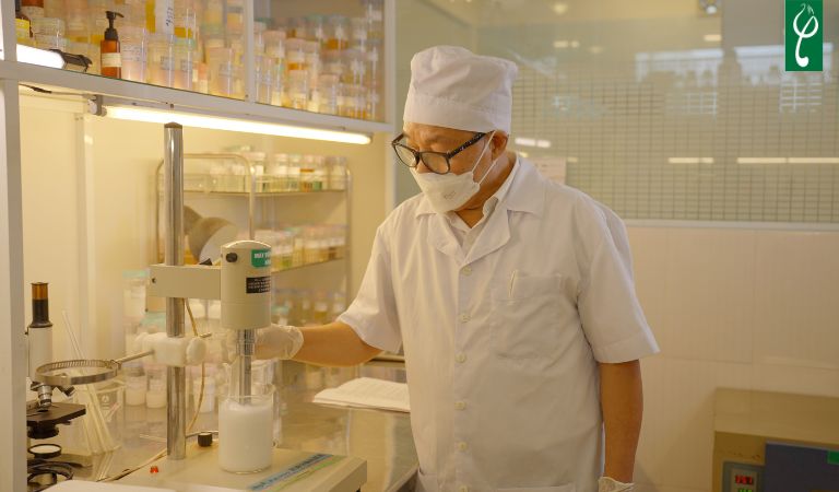 Gia công sữa rửa mặt tạo bọt mịn