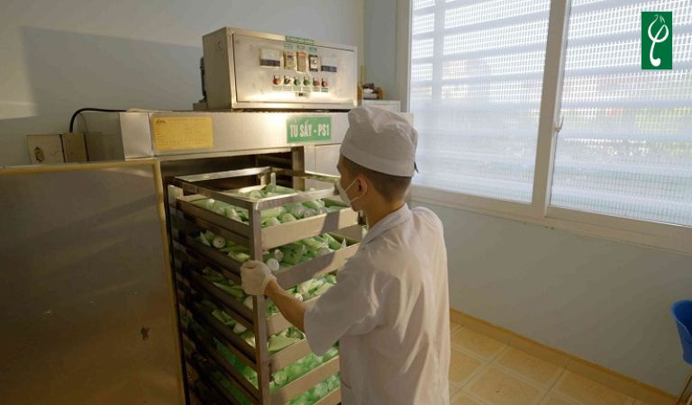 Nhà máy gia công sữa rửa mặt đáp ứng tiêu chuẩn CGMP