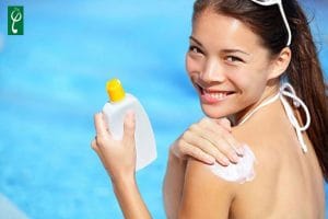 Kem chống nắng toàn thân có dùng được cho mặt không