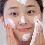 Sữa rửa mặt cho da khô và mụn của Nhật