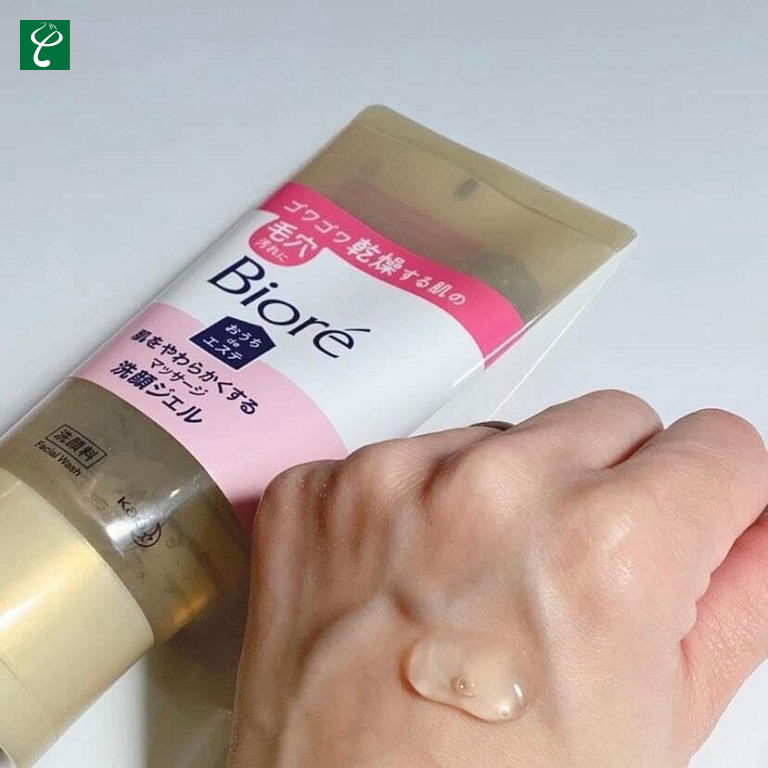 Sữa rửa mặt không tạo bọt của Nhật an toàn, dịu nhẹ với mọi làn da