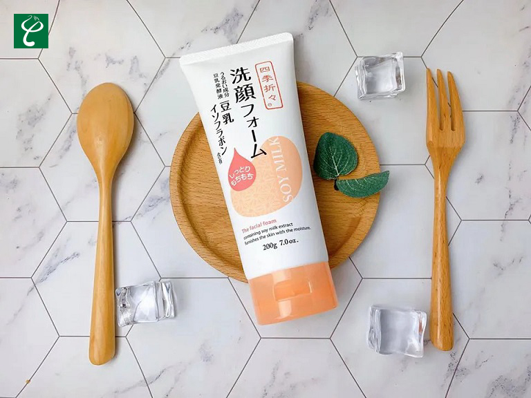 Sữa rửa mặt Kumano Soy Milk The Facial Foam chuyên trị mụn của Nhật dành cho nam