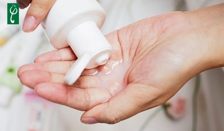 Nên dùng dung dịch vệ sinh phụ nữ mấy