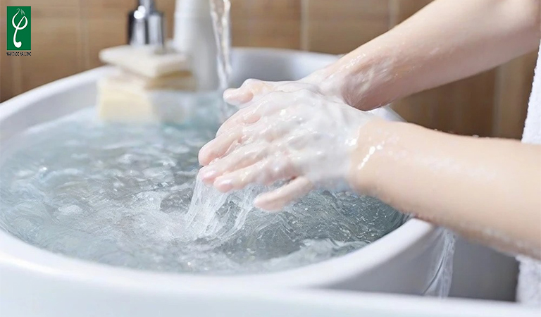 dị ứng nước hoa