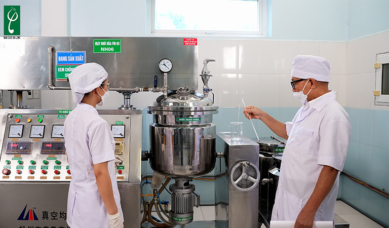 gia công nước hoa hương ngọt nhẹ