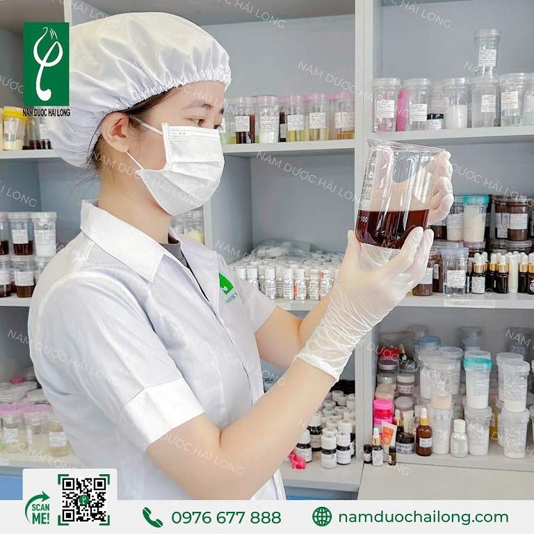 Nhà máy gia công xịt tóc cần đạt chuẩn CGMP, ISO, có phòng Lab hiện đại và kiểm soát nguyên liệu nghiêm ngặt