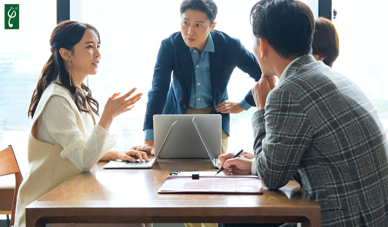 nhà máy sản xuất mỹ phẩm số lượng lớn