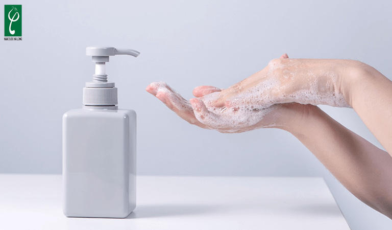 Hướng dẫn cách sử dụng dung dịch vệ sinh chuẩn