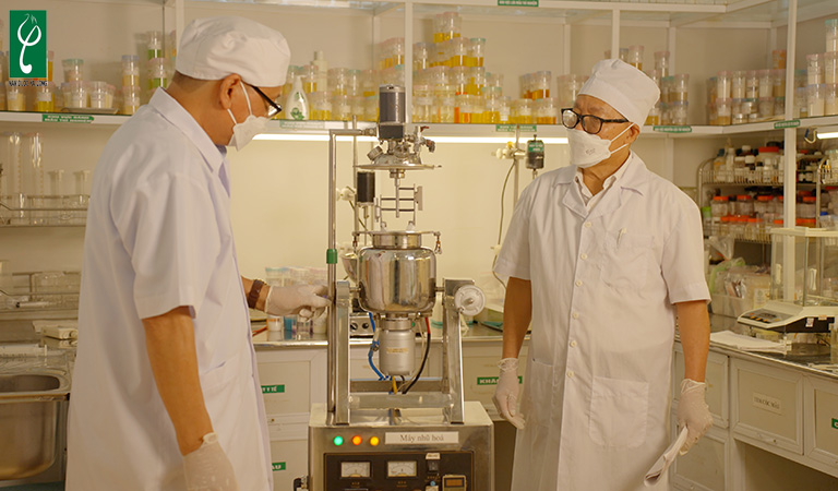 gia công kem dưỡng thể