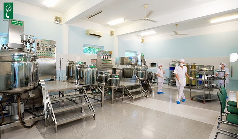 địa chỉ gia công xịt tóc