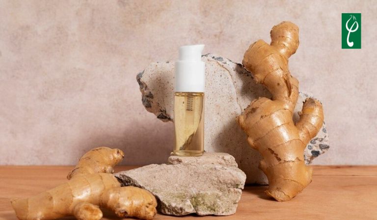 Cách làm nước gừng xịt tóc giúp tóc mọc dày và chắc khỏe Nên lắc đều nước gừng trước khi xịt lên tóc để dưỡng chất hòa quyện đồng nhất