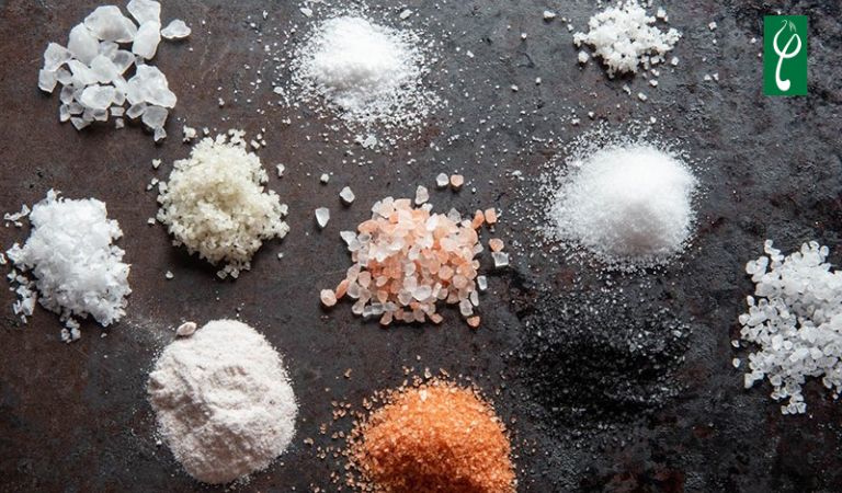 Khi khử mùi hôi cơ thể nên chọn loại muối phù hợp