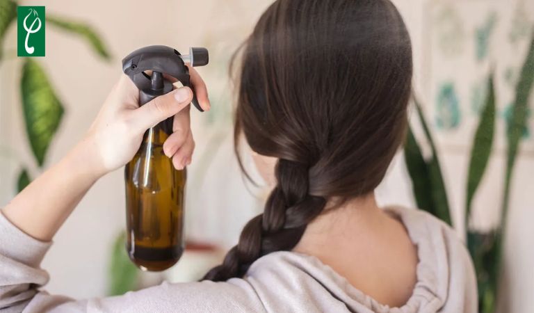 Nên xịt dưỡng tóc mấy lần