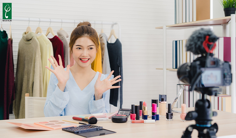 Làm mỹ phẩm thương hiệu cá nhân cần bao nhiêu vốn? Chia sẻ chi tiết từ A-Z làm mỹ phẩm thương hiệu cá nhân