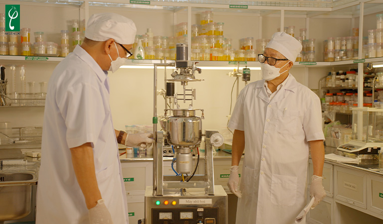 xưởng gia công serum