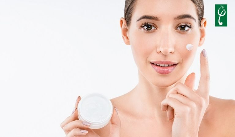 Thị trường kem dưỡng ban ngày phát triển mạnh mẽ tạo cơ hội hấp dẫn cho các chủ đầu tư trong ngành mỹ phẩm