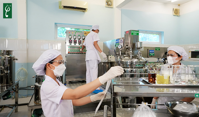 Đơn vị gia công dầu gội chất lượng
