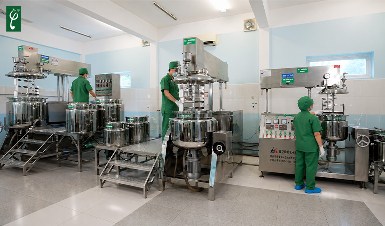 Gia công xịt khử mùi chân